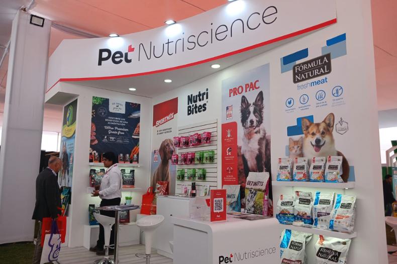 Pet Nutriscience en el 1er Congreso Internacional Veterinario – CMVD Lima: Un Compromiso con la Nutrición de Mascotas