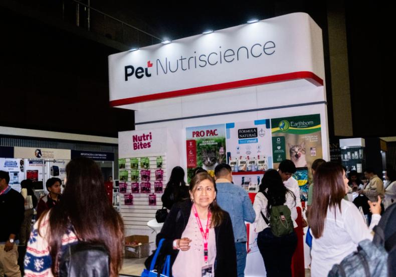 Pet Nutriscience presents its new kibble for long-haired cats at Cat Nation 2024